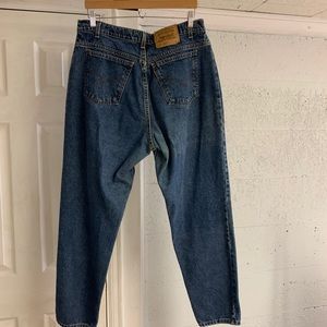Vintage Levi’s 950 High Waist Tapered Leg Mom Jean